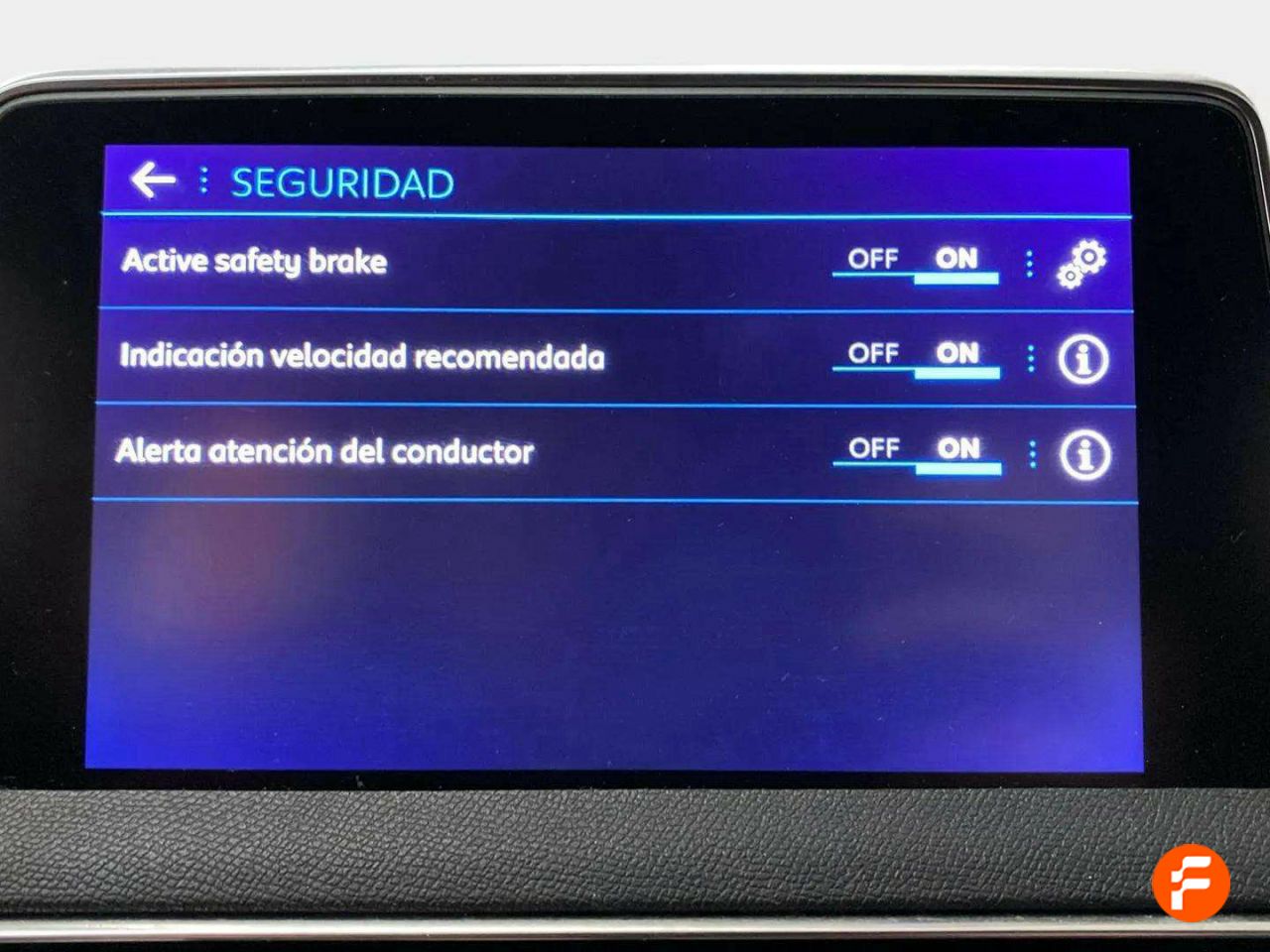 Foto Peugeot 5008 33