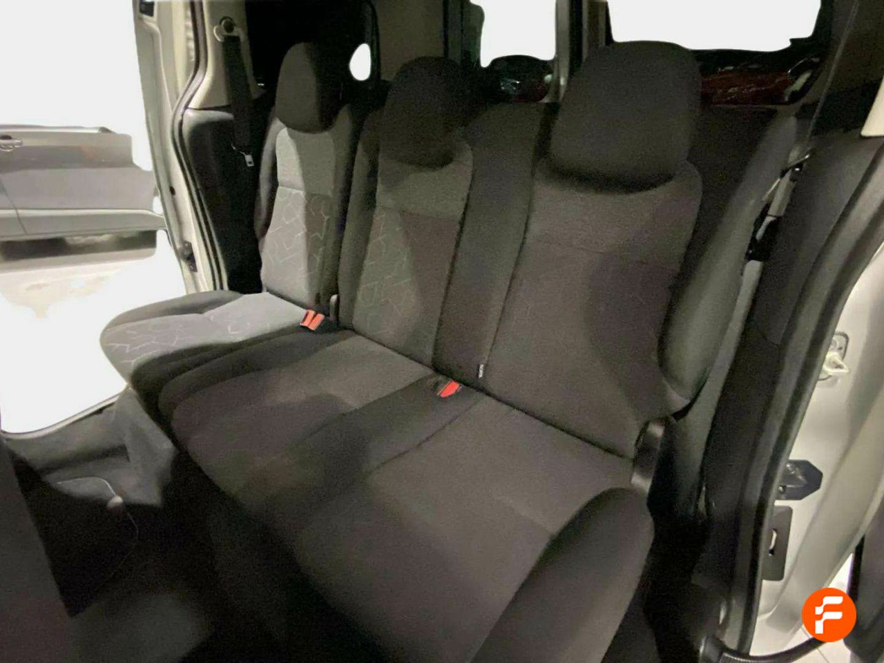 Foto Peugeot Partner 13