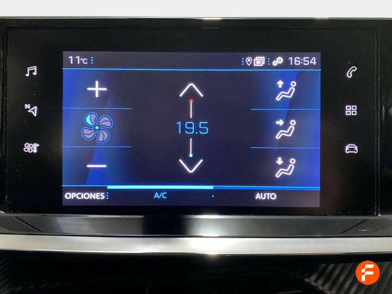 Foto Peugeot 2008 33