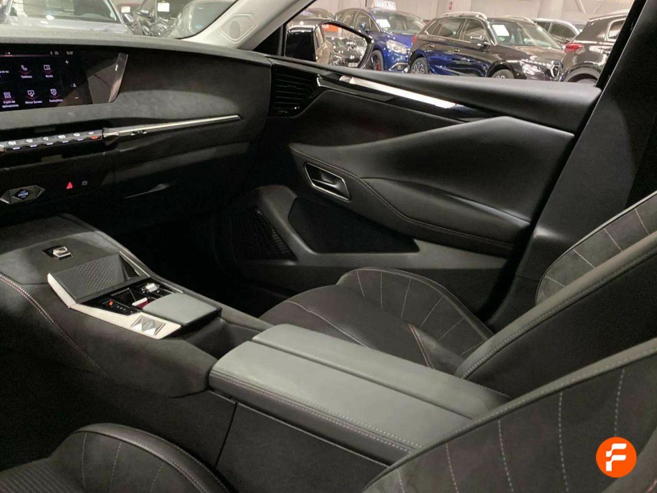 Foto DS Automobiles DS 4 38