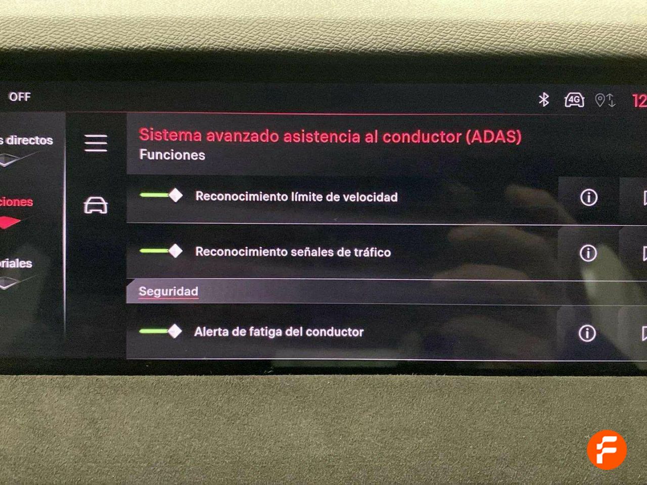 Foto DS Automobiles DS 4 33