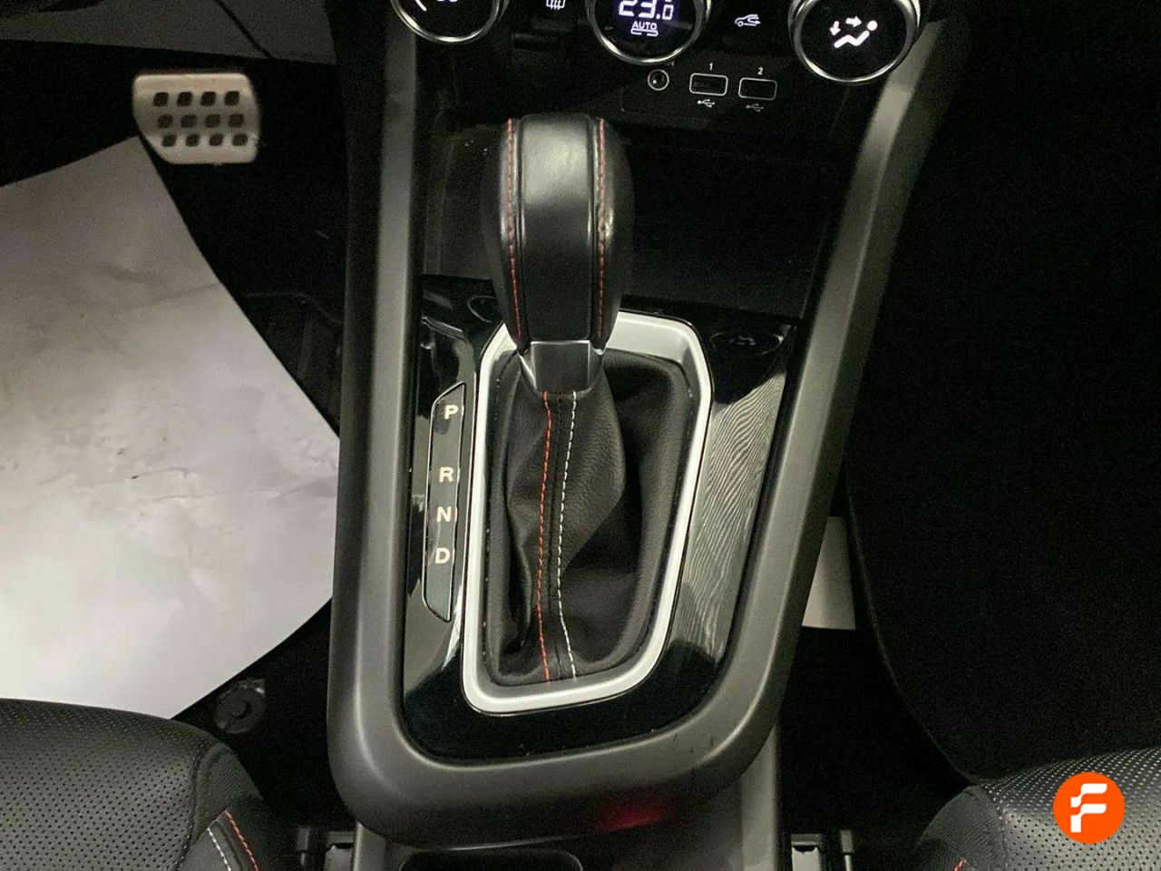 Foto Renault Arkana 38