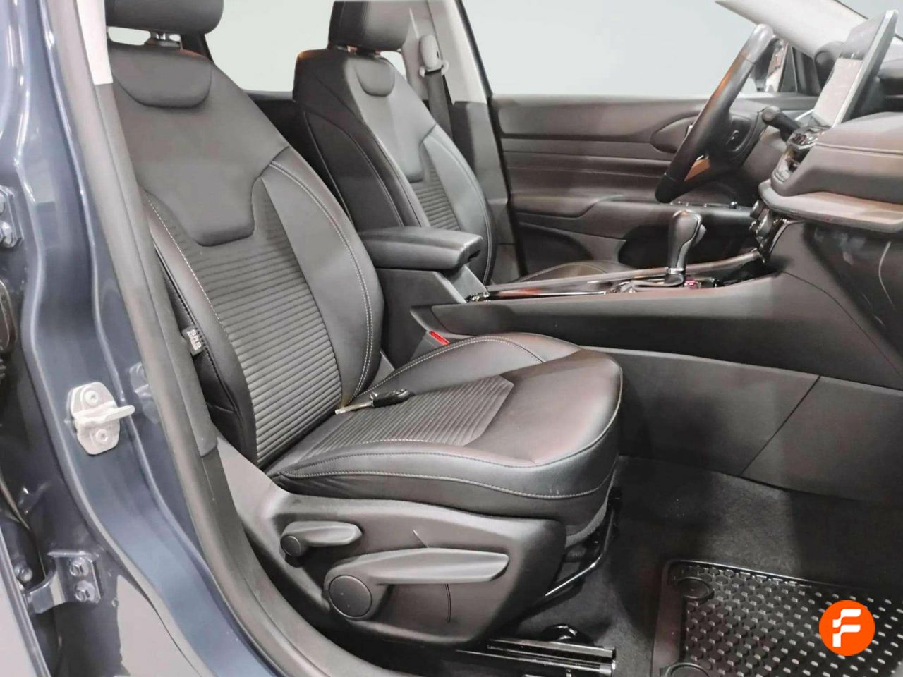 Foto Jeep Compass 24