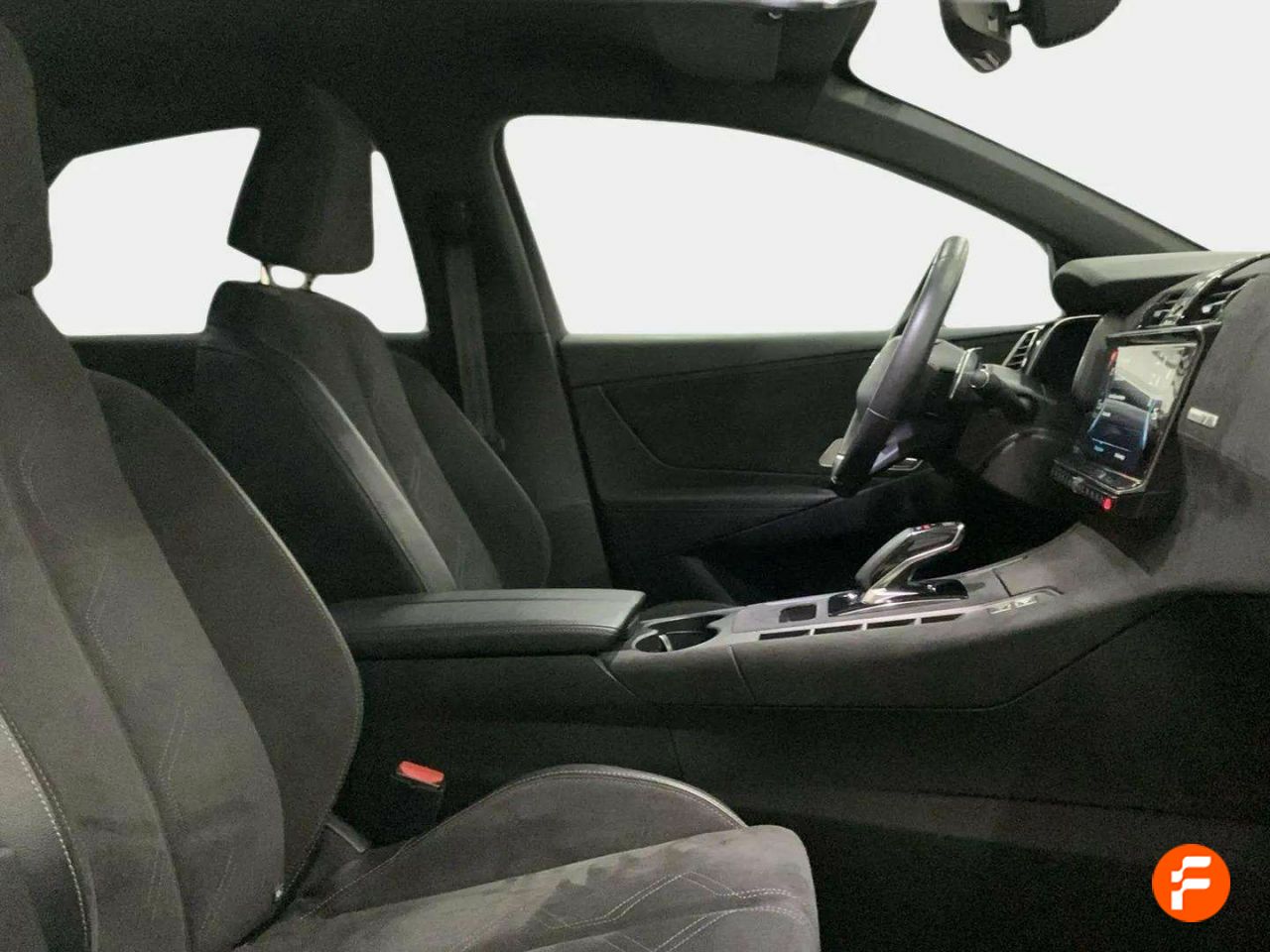 Foto DS Automobiles DS 7 13