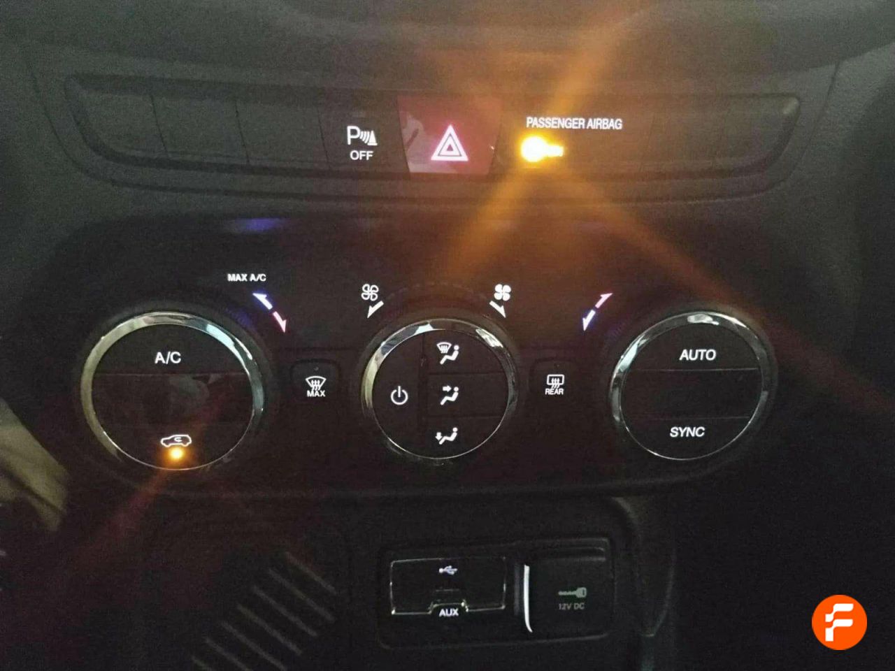 Foto Jeep Renegade 17