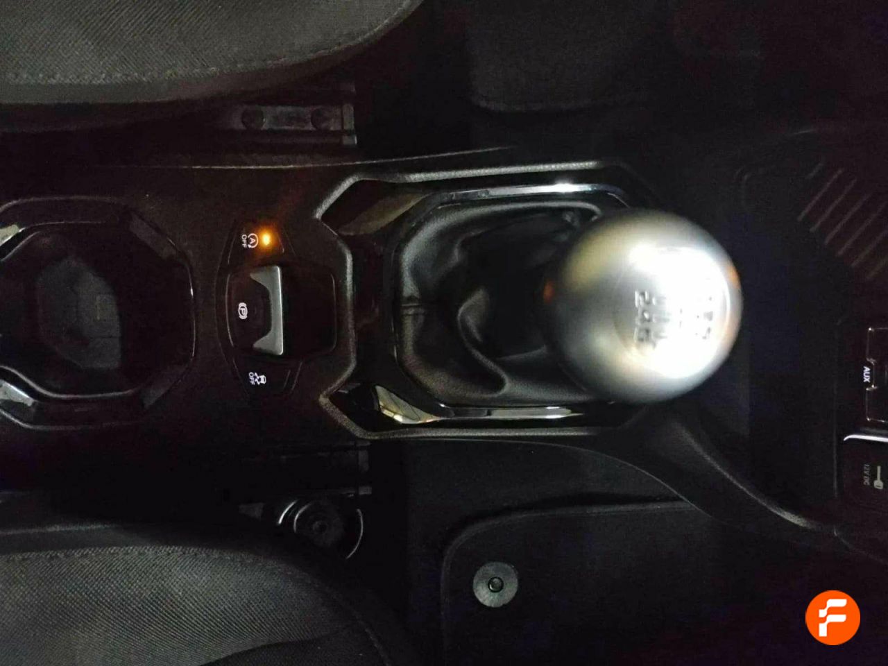 Foto Jeep Renegade 18