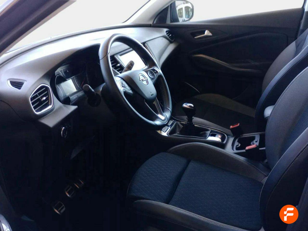 Foto Opel Grandland X 10
