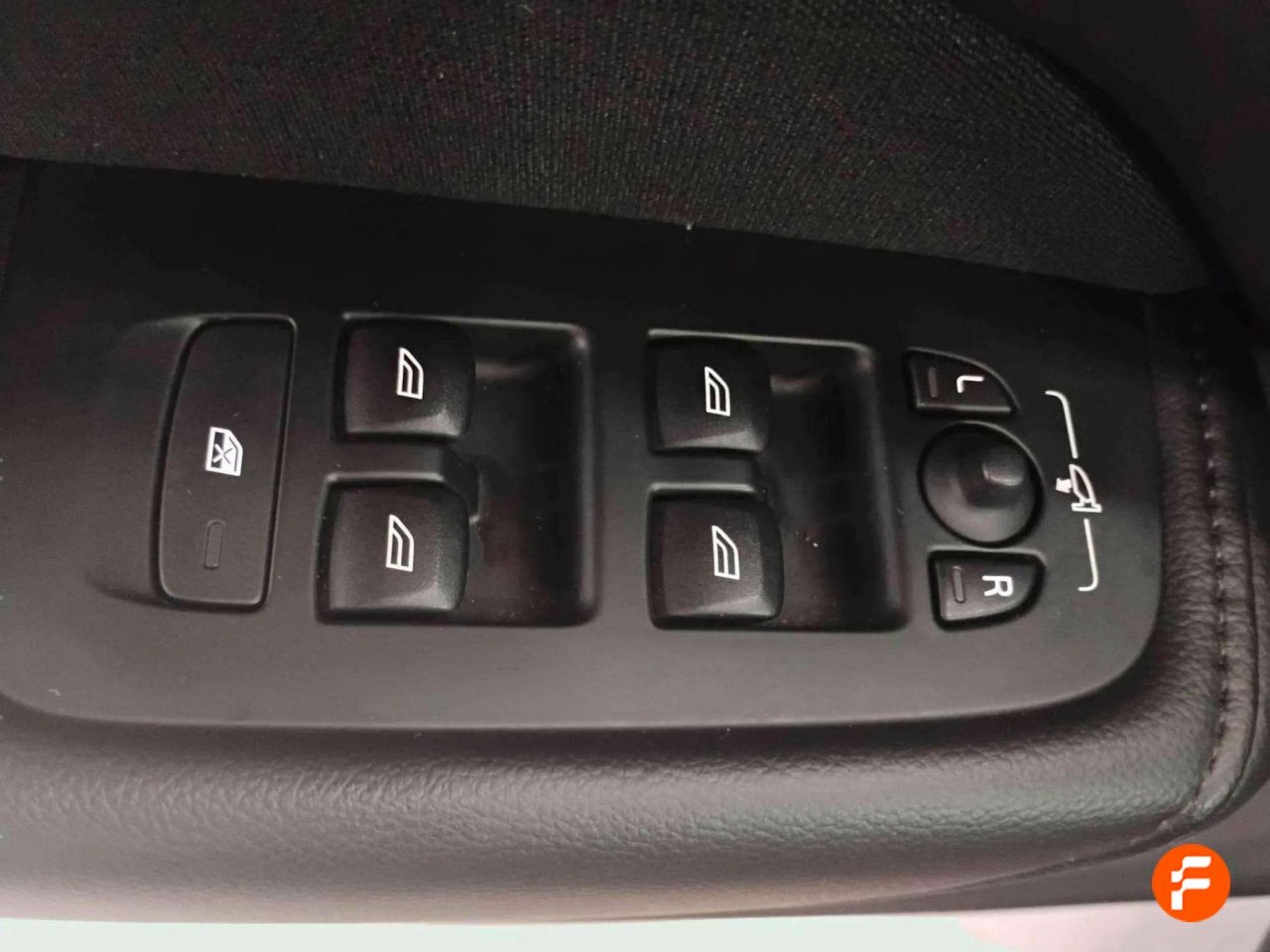 Foto Volvo XC60 30