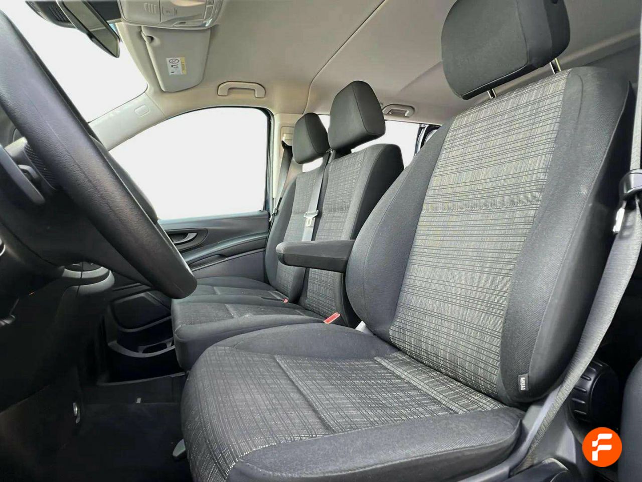 Foto Mercedes-Benz Vito 10