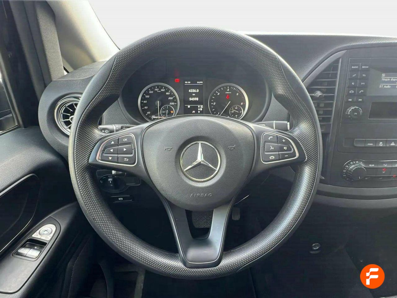 Foto Mercedes-Benz Vito 12