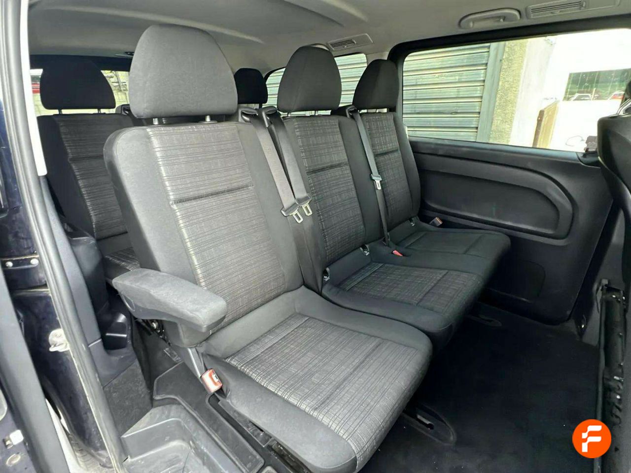 Foto Mercedes-Benz Vito 15