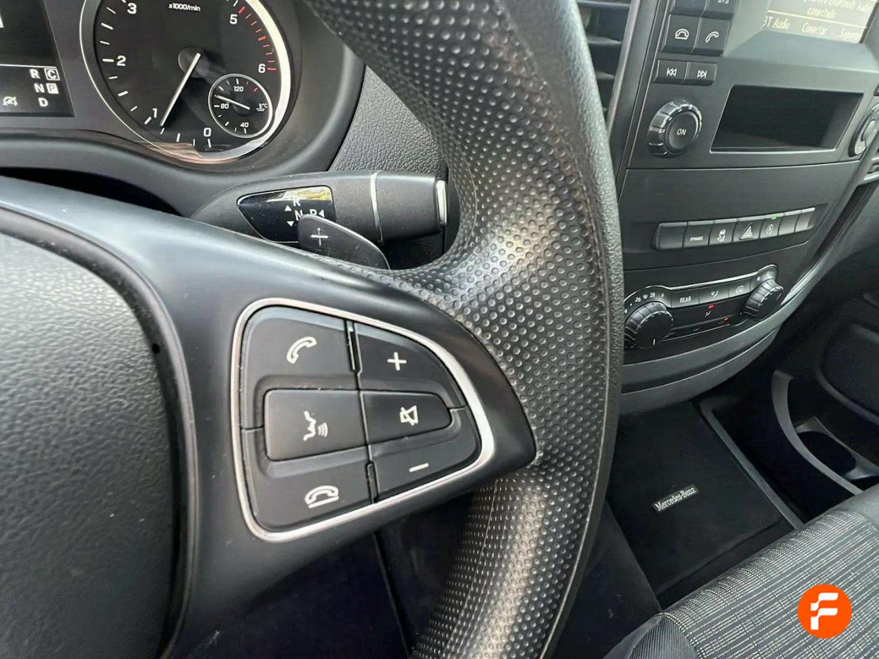 Foto Mercedes-Benz Vito 17