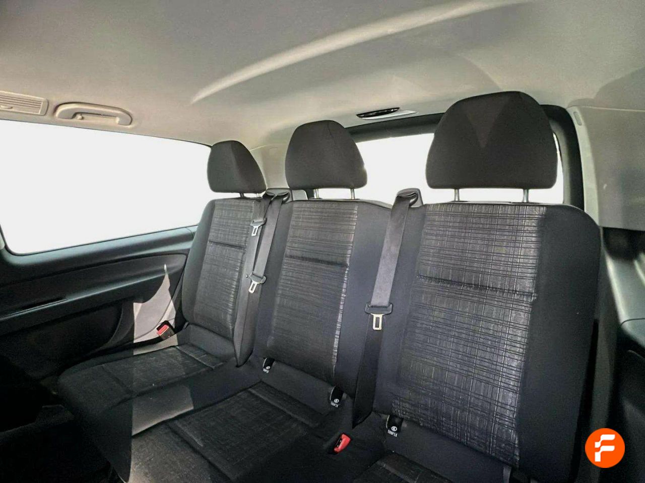 Foto Mercedes-Benz Vito 32