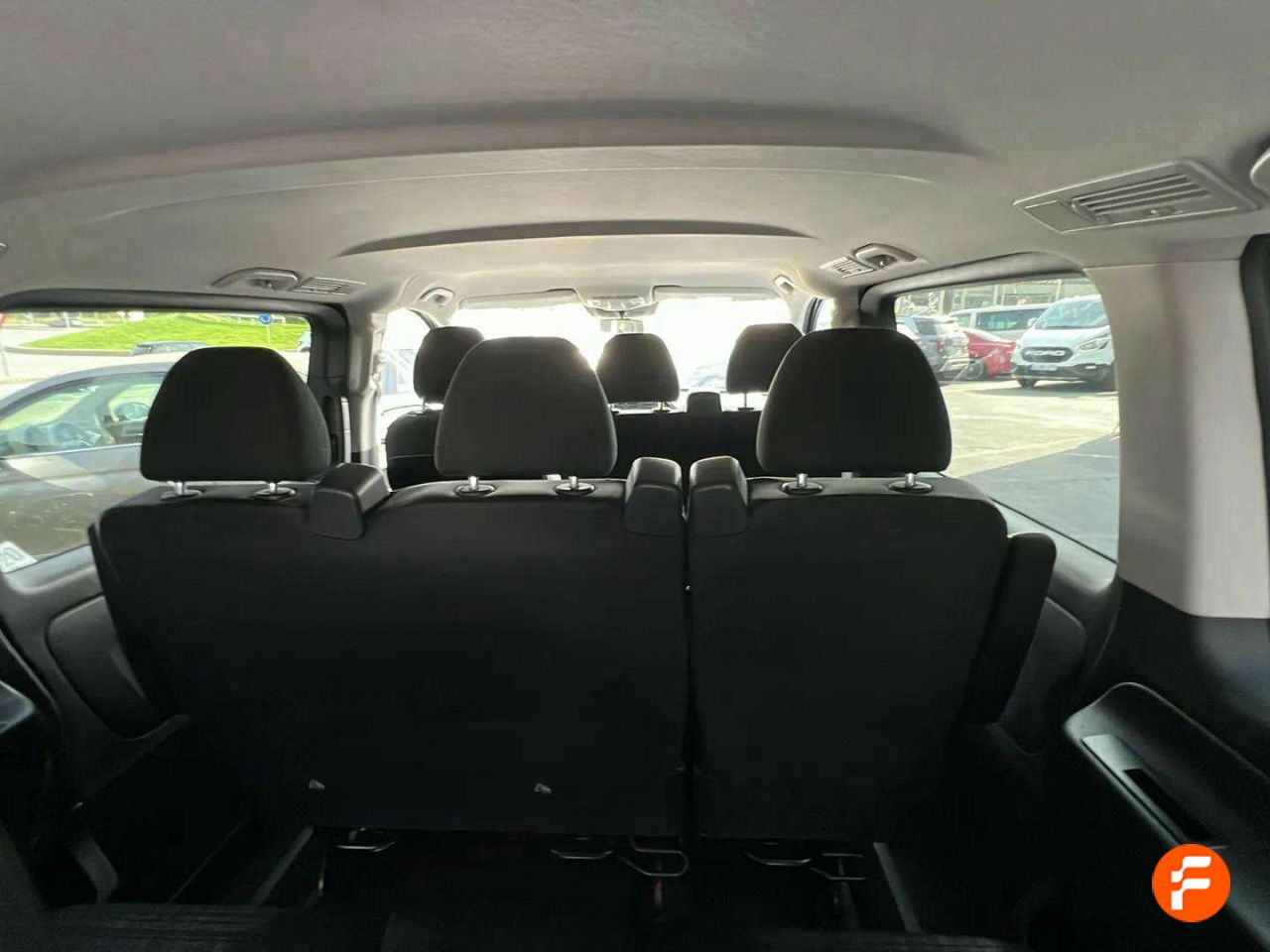 Foto Mercedes-Benz Vito 33