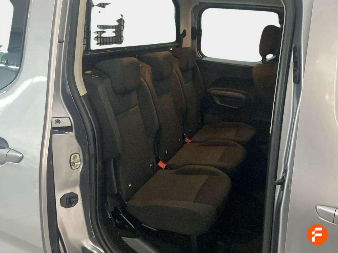 Foto Peugeot Rifter 14