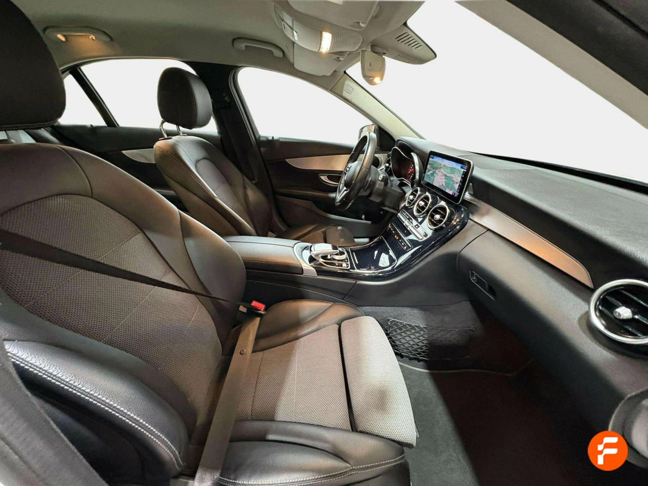 Foto Mercedes-Benz Clase C 16