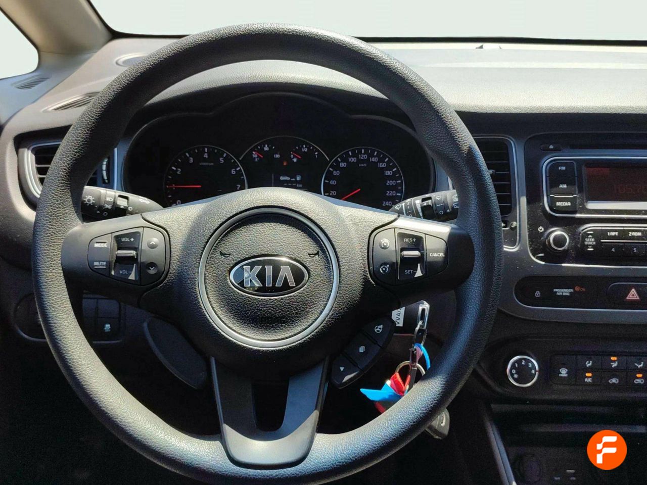 Foto Kia Carens 15