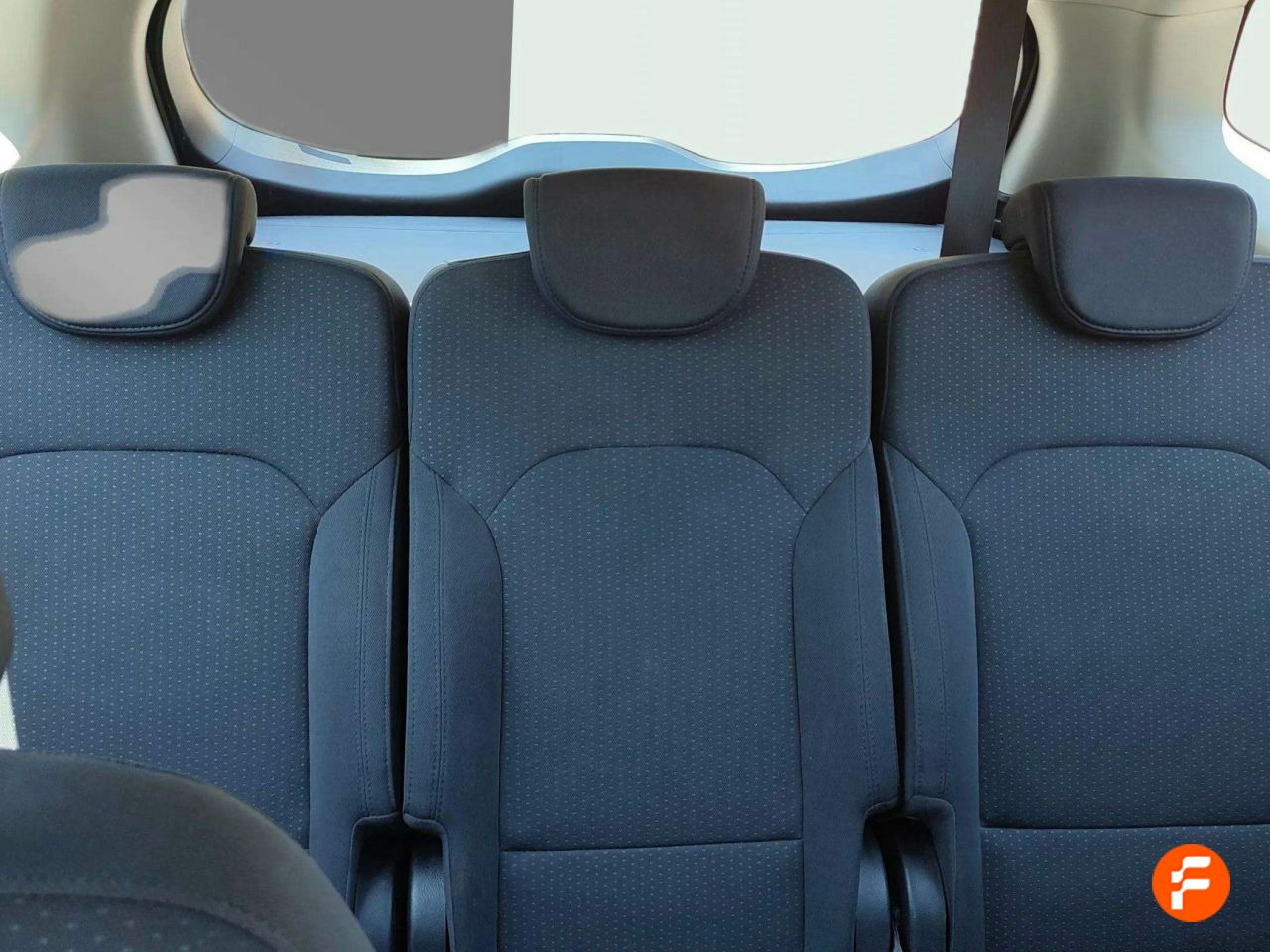 Foto Kia Carens 19