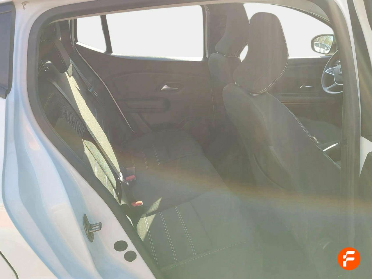 Foto Dacia Sandero 19
