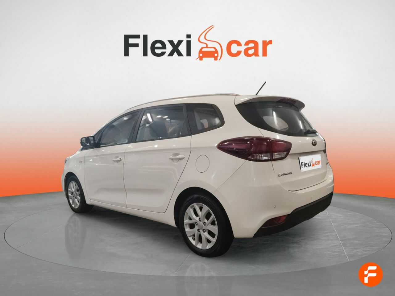 Foto Kia Carens 4