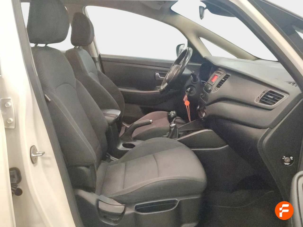 Foto Kia Carens 15