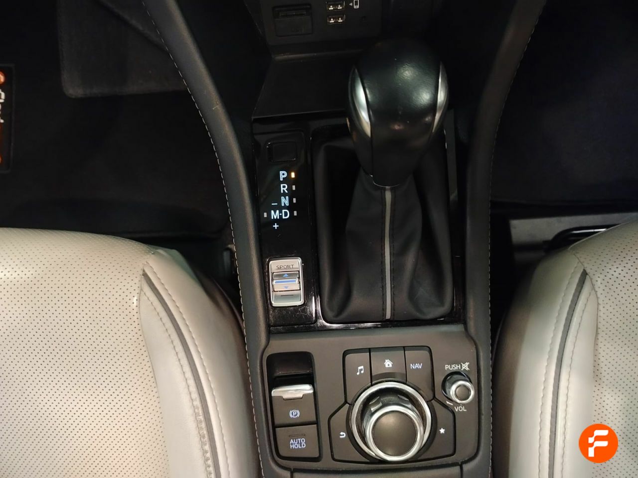 Foto Mazda CX-3 12