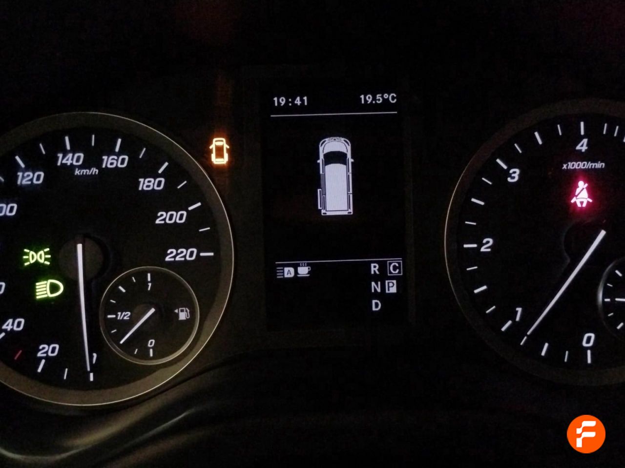 Foto Mercedes-Benz Vito 12