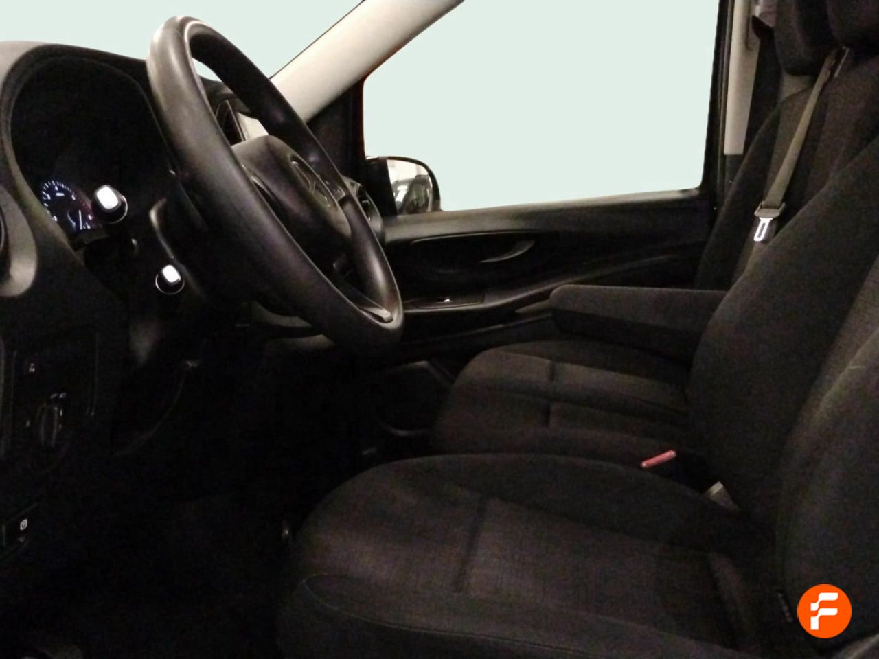 Foto Mercedes-Benz Vito 15