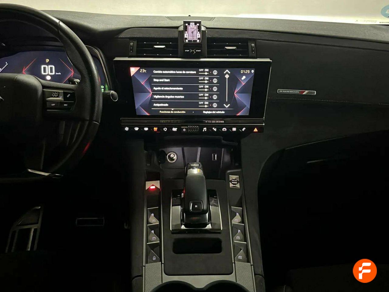 Foto DS Automobiles DS 7 11