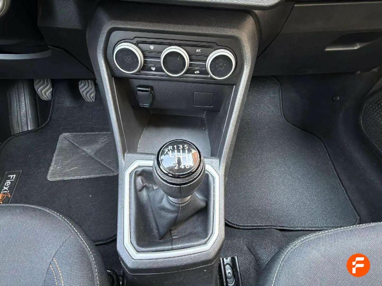 Foto Dacia Sandero 13