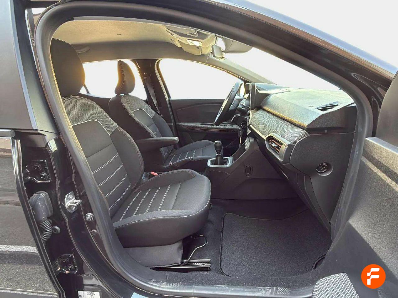 Foto Dacia Sandero 17