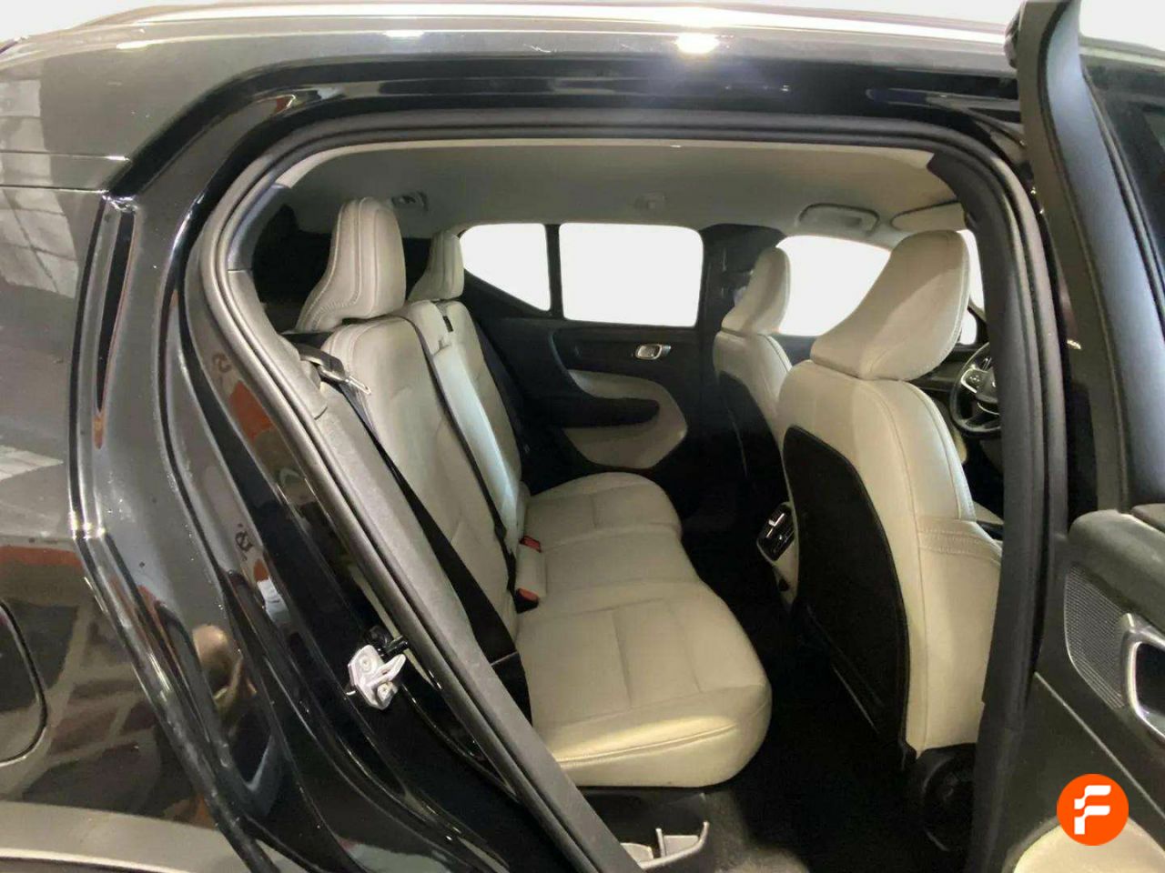 Foto Volvo XC40 15