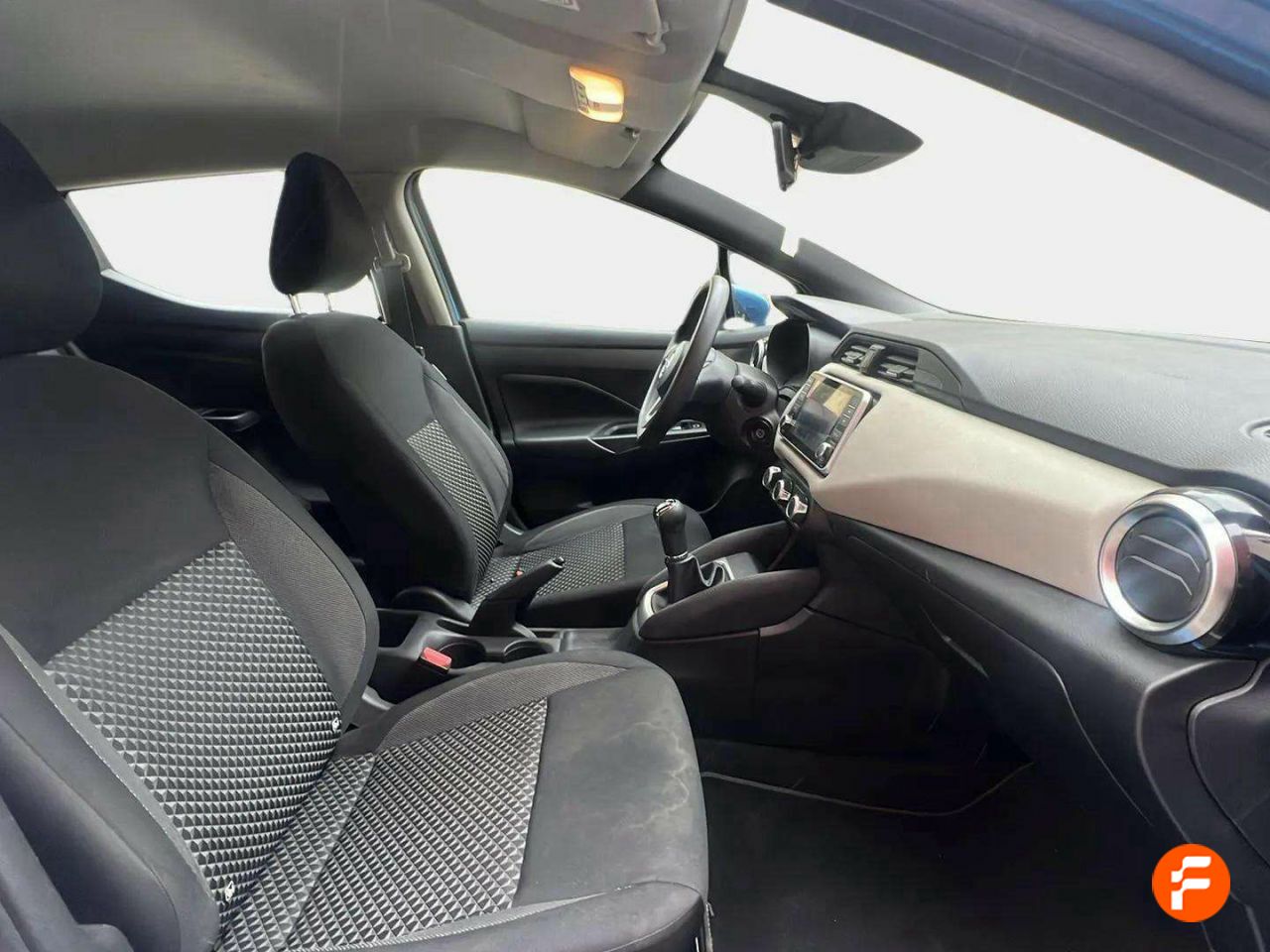 Foto Nissan Micra 15