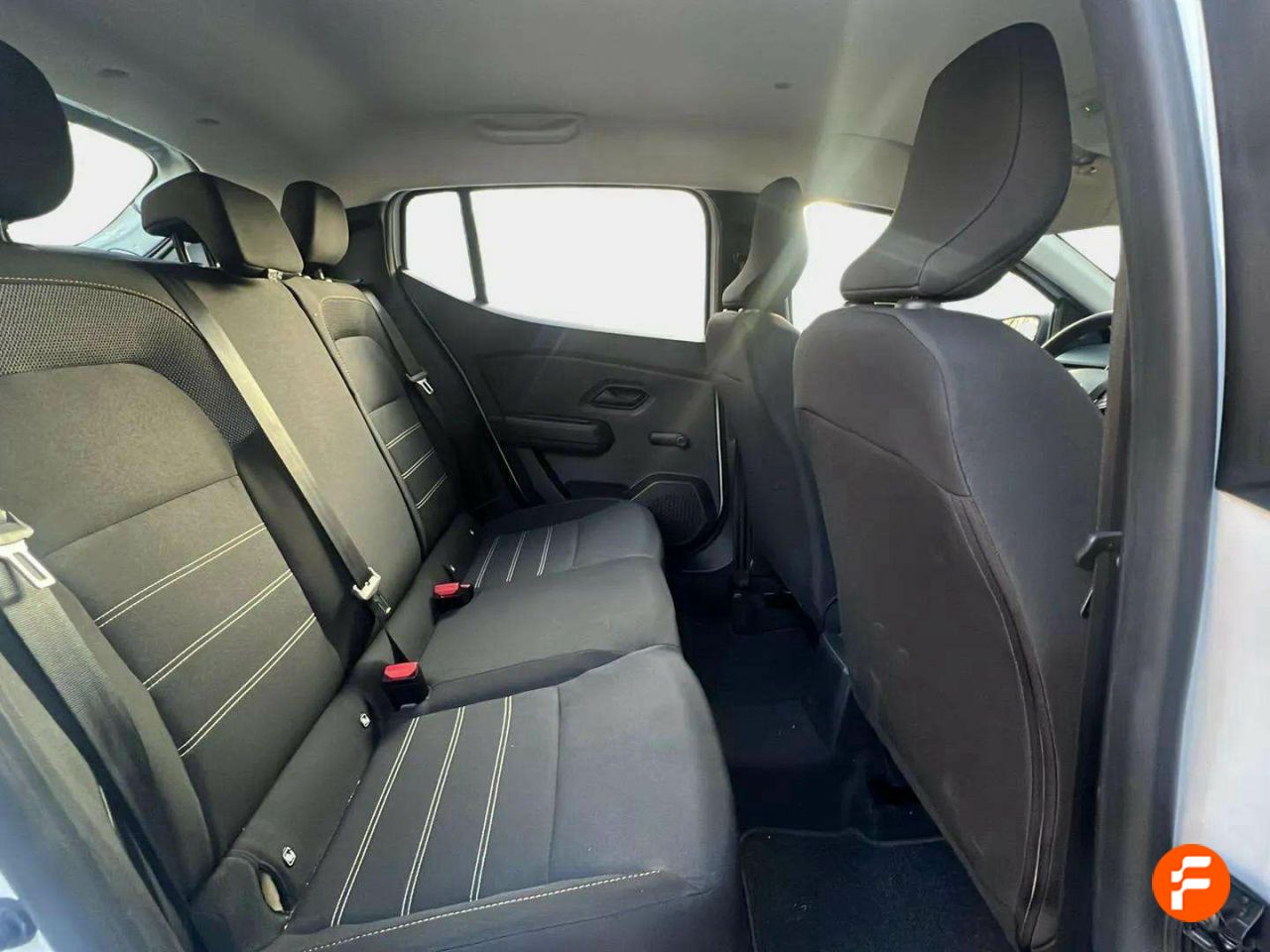Foto Dacia Sandero 13