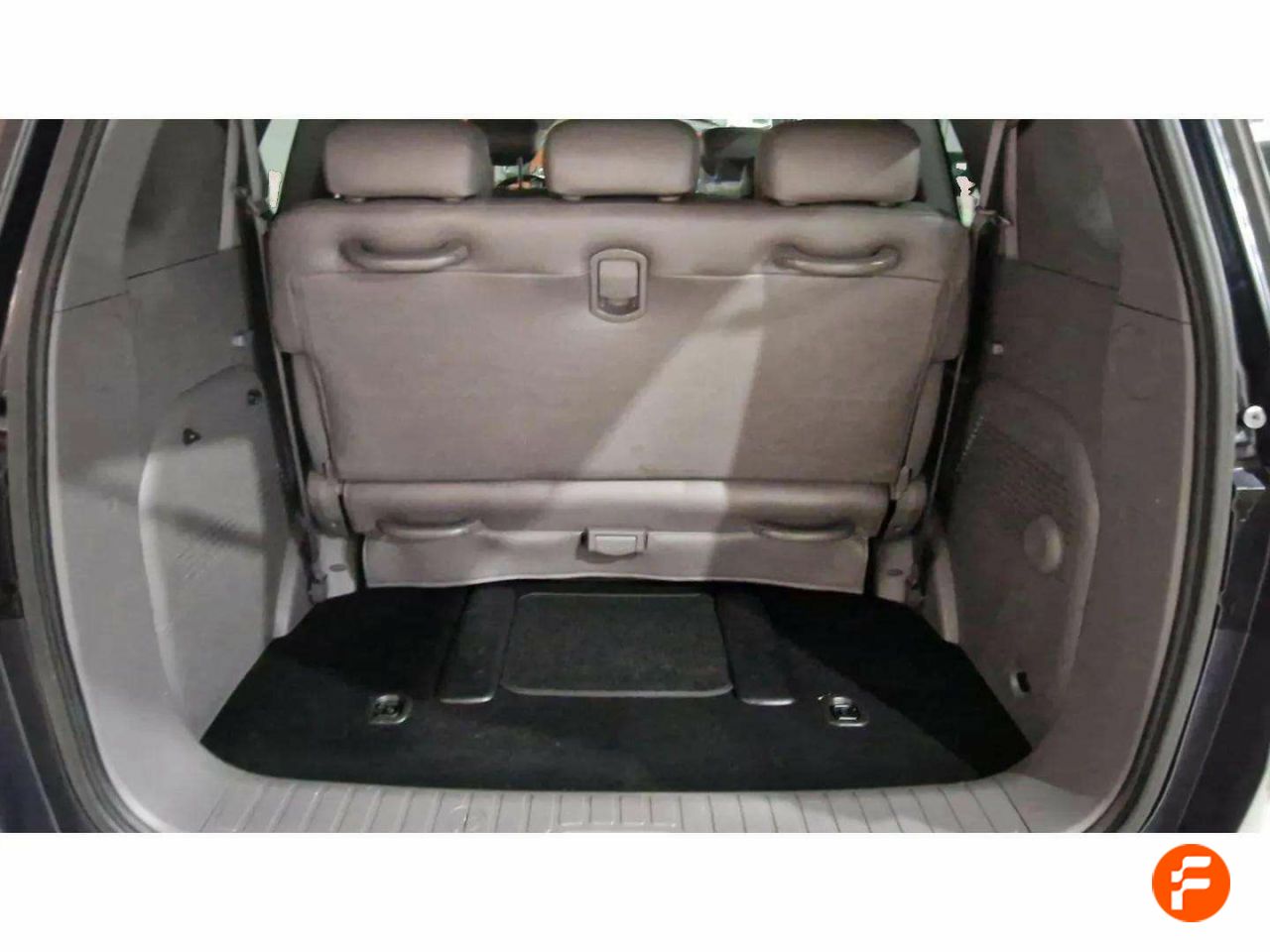 Foto SsangYong Rodius 8