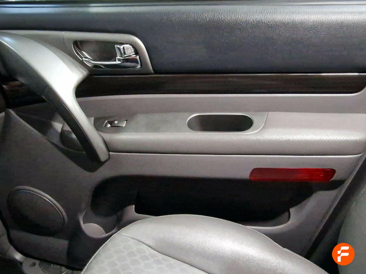Foto SsangYong Rodius 9