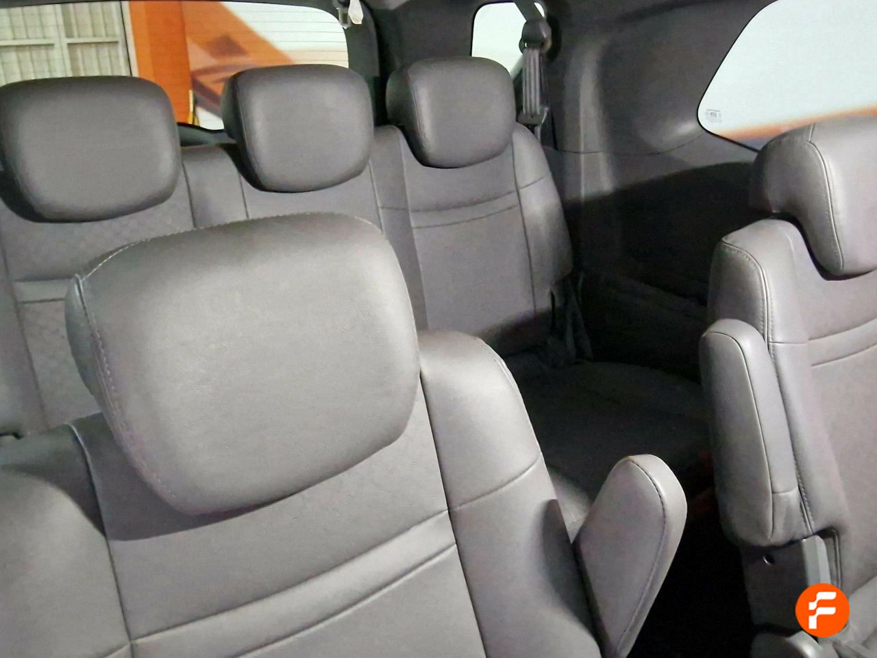 Foto SsangYong Rodius 13