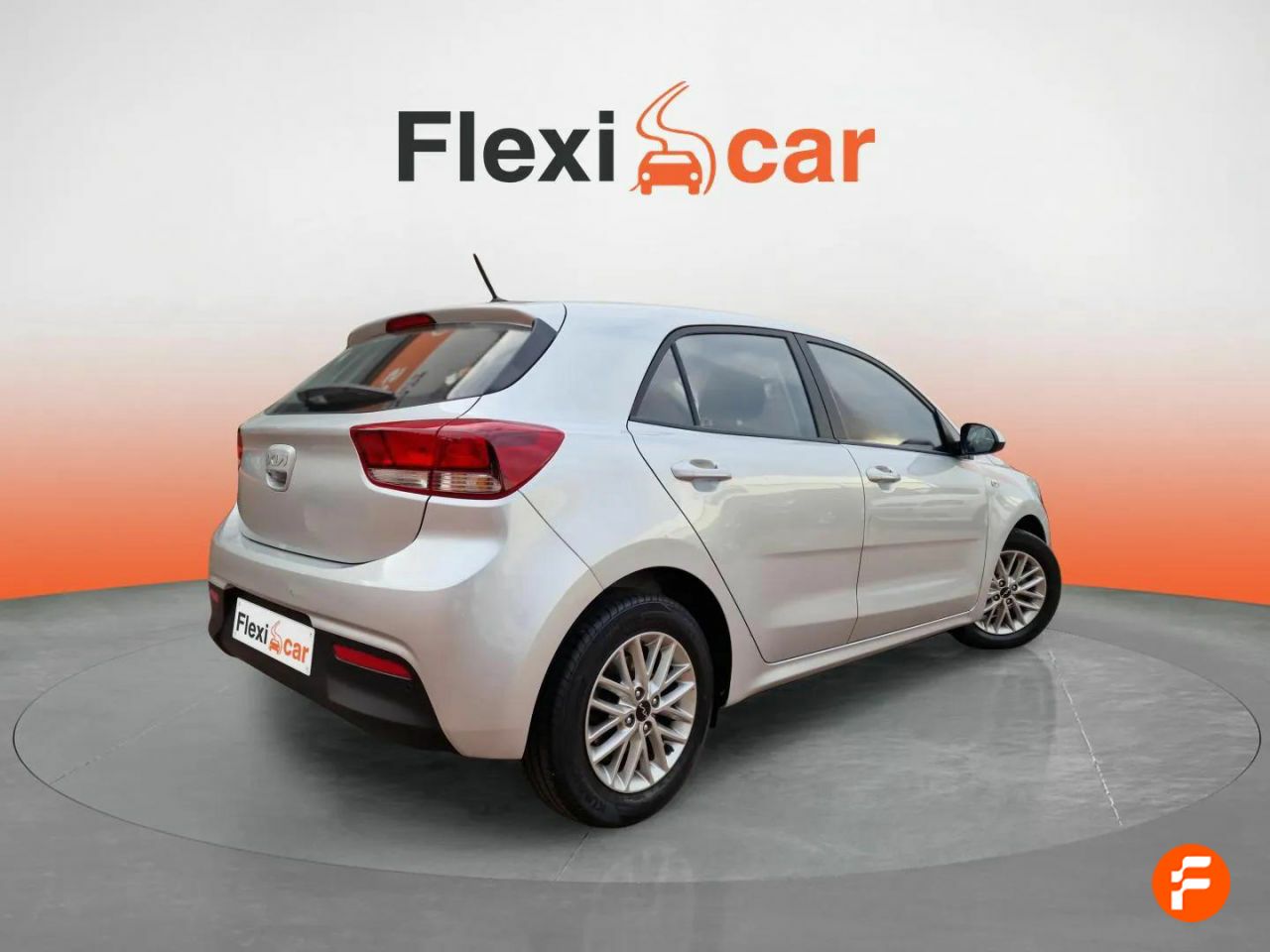 Foto Kia Rio 8