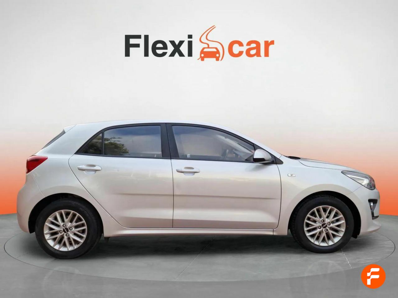 Foto Kia Rio 9