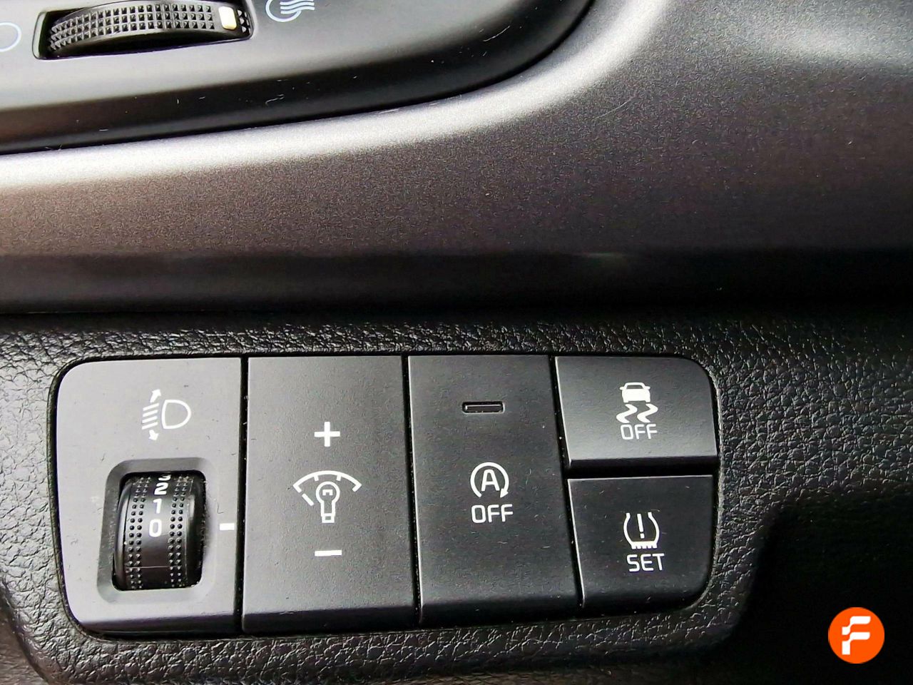 Foto Kia Rio 17