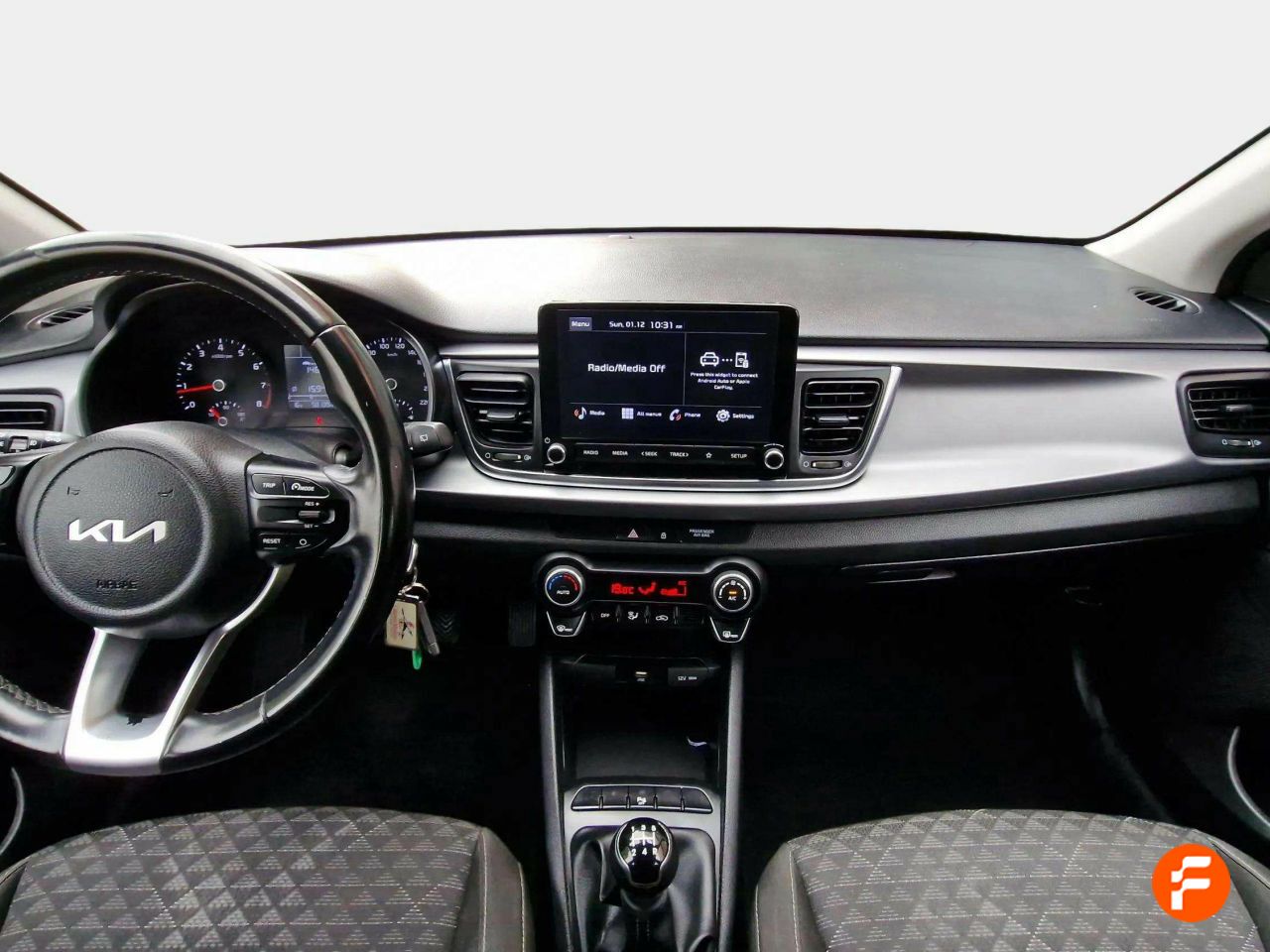 Foto Kia Rio 24