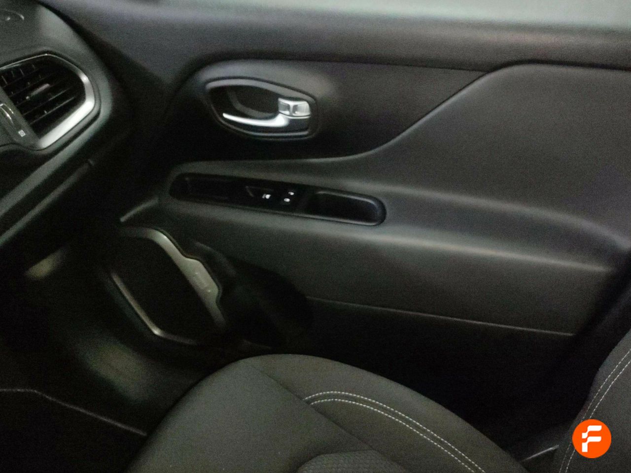 Foto Jeep Renegade 12