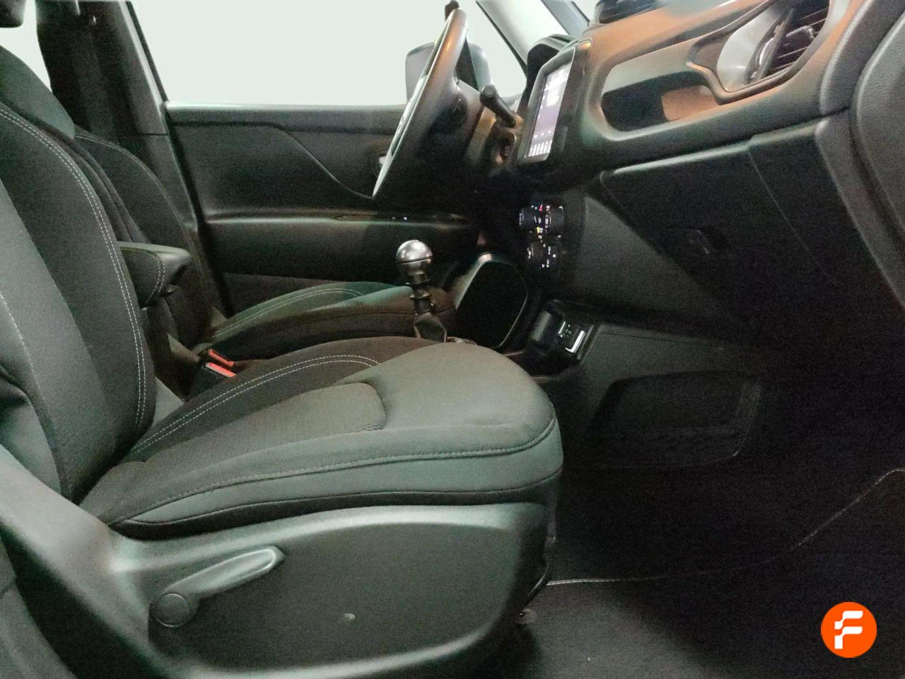 Foto Jeep Renegade 13