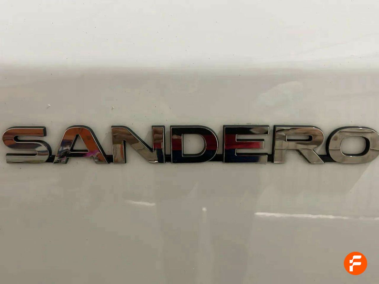 Foto Dacia Sandero 10