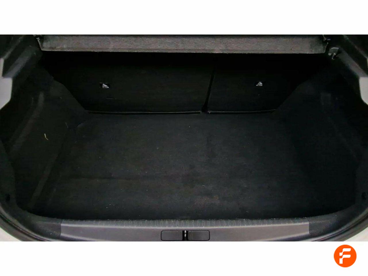 Foto Peugeot 208 11