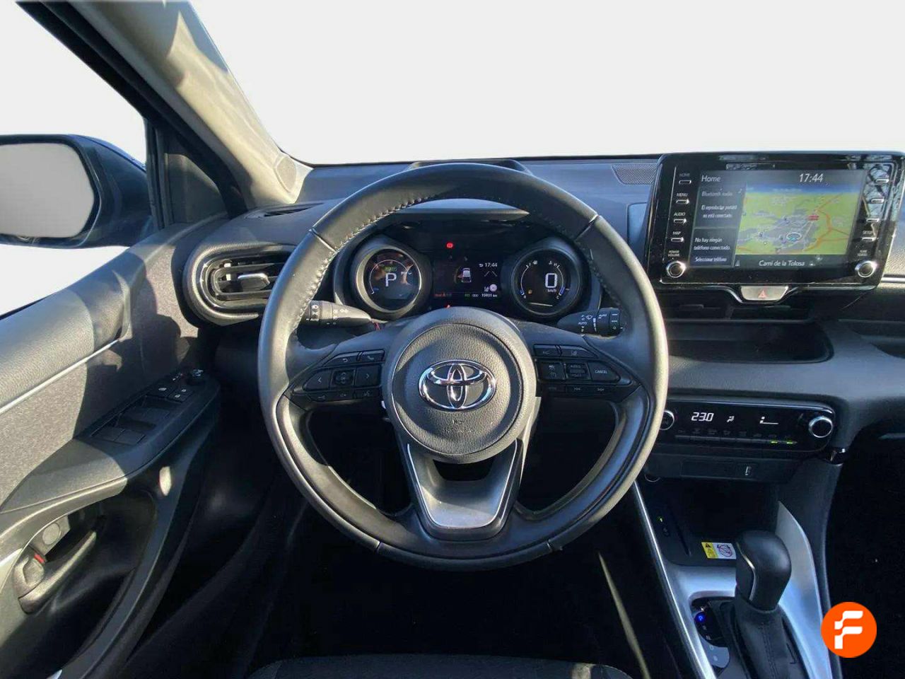 Foto Toyota Yaris 13