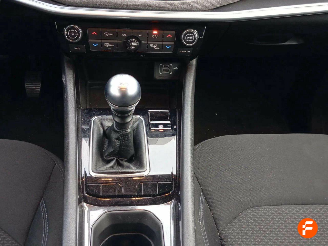 Foto Jeep Compass 12