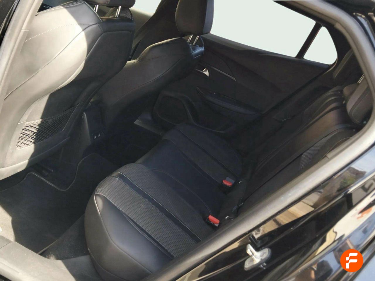 Foto Peugeot 2008 15
