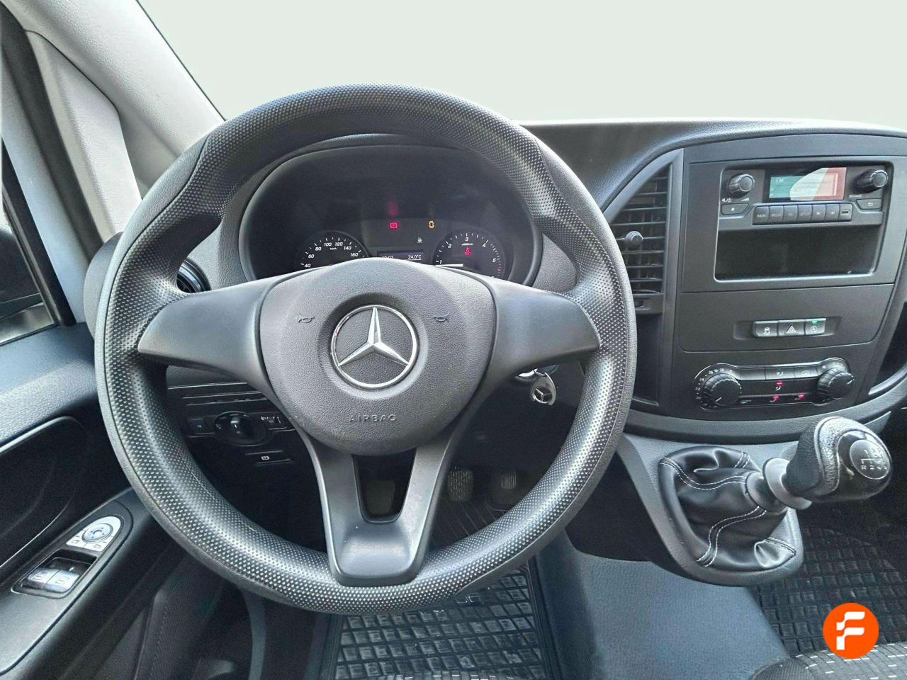 Foto Mercedes-Benz Vito 12