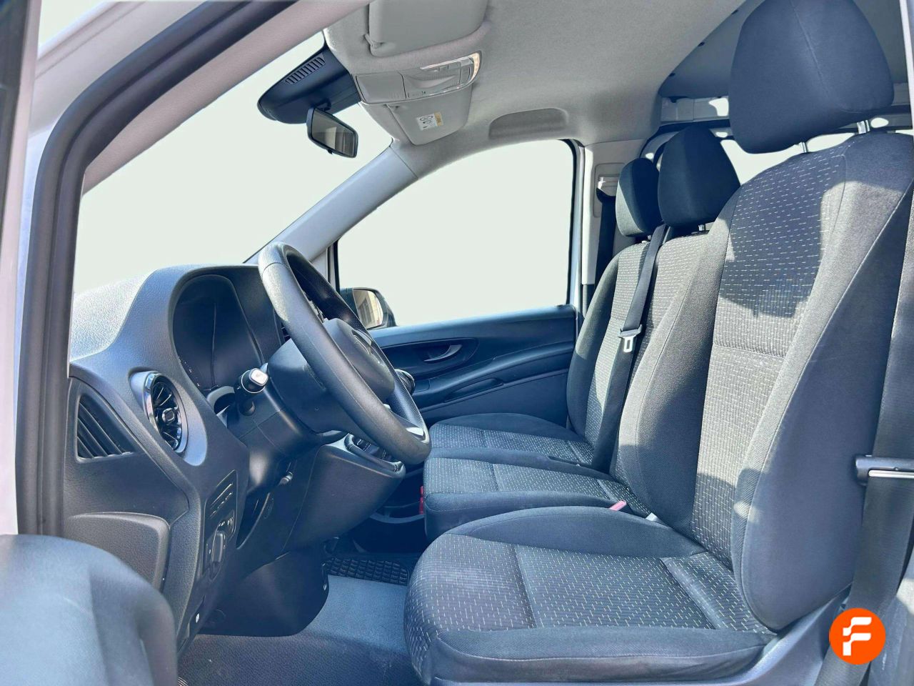 Foto Mercedes-Benz Vito 14